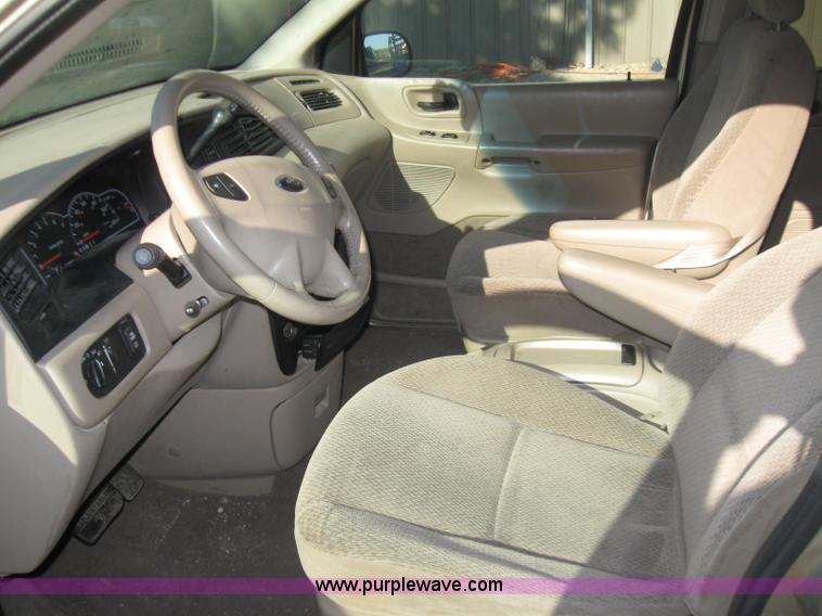 image for item 7228 2001 Ford Winstar SE mini van