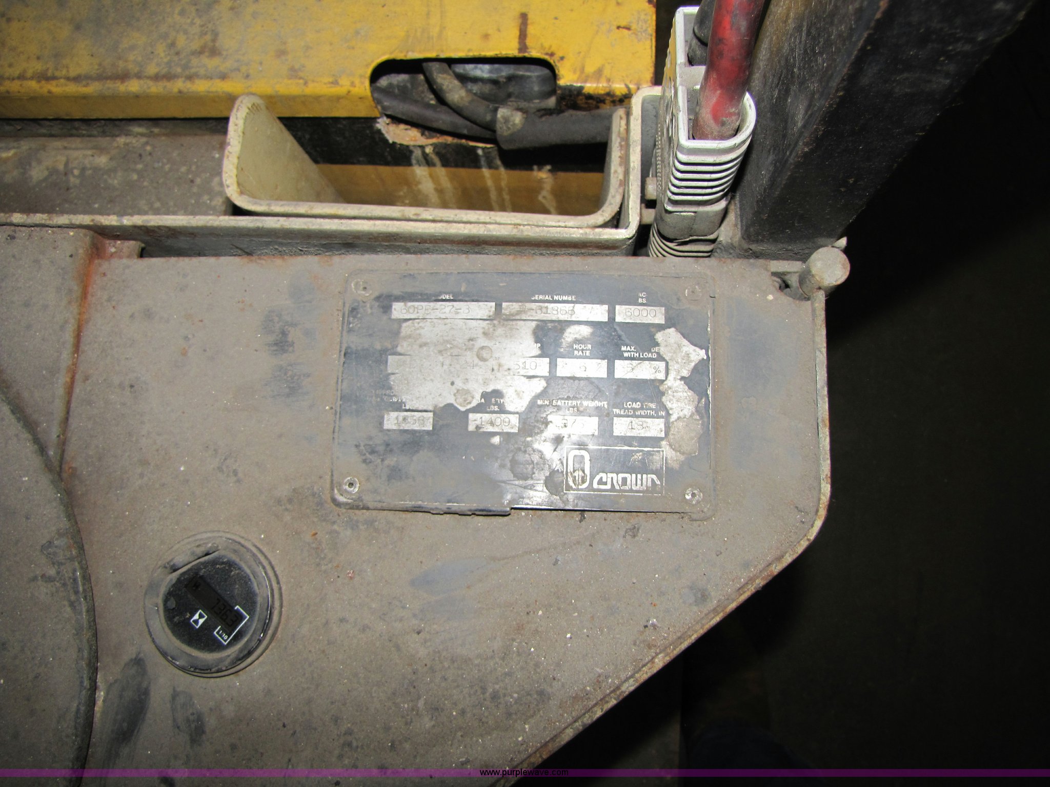 Crown 60PE27J electric pallet jack in Kansas City, MO Item 2321