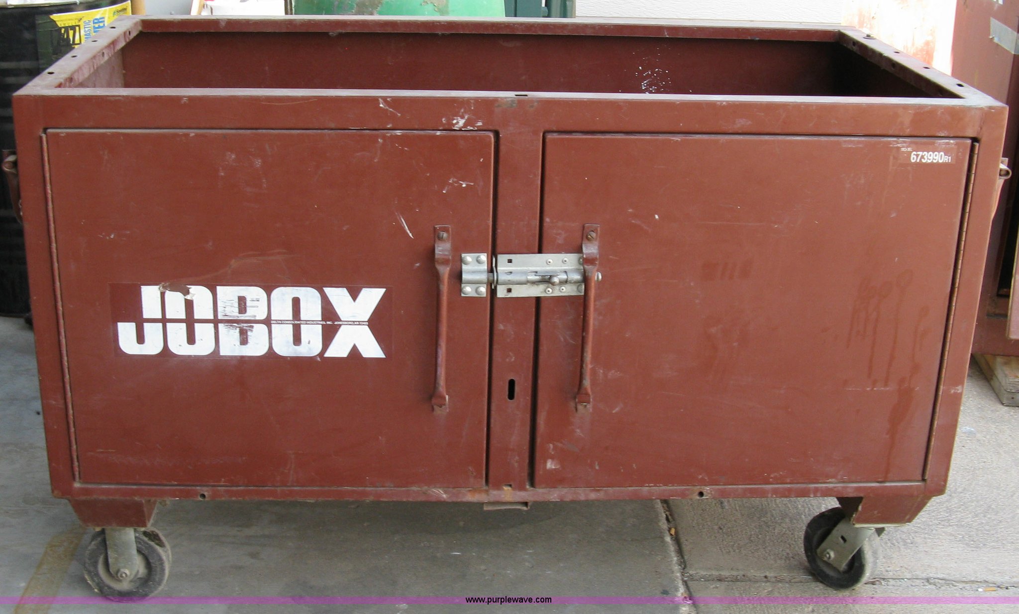 JoBox storage box in Kechi, KS Item 5060 sold Purple Wave