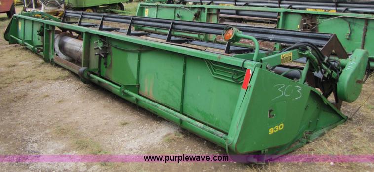 image for item 1003 1993 John Deere 930 30' platform