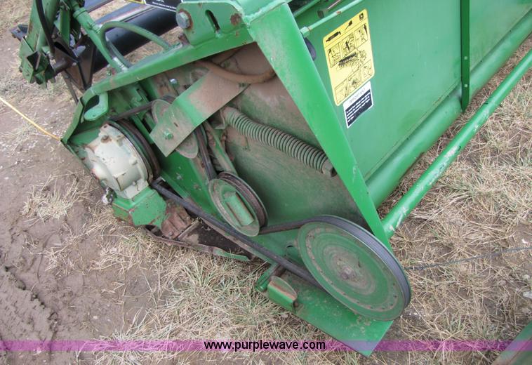 image for item 1003 1993 John Deere 930 30' platform