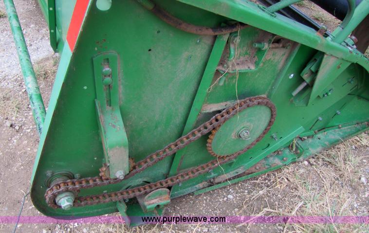 image for item 1003 1993 John Deere 930 30' platform