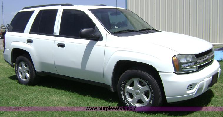 image for item 1610 2003 Chevrolet Trailblazer