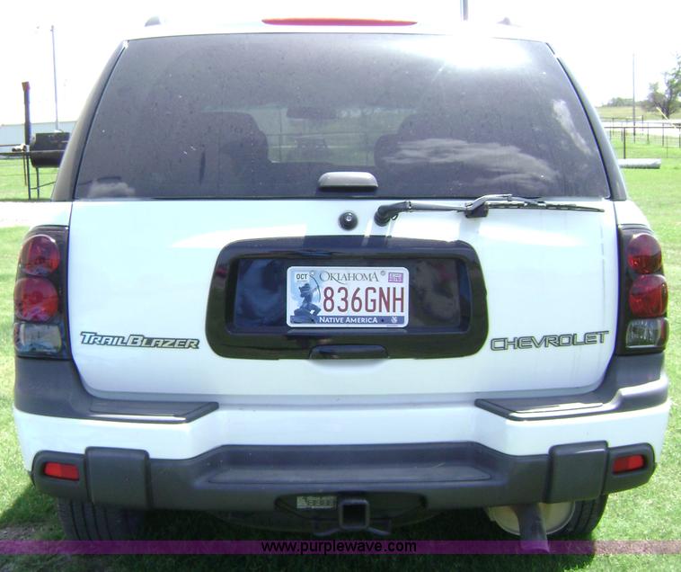 image for item 1610 2003 Chevrolet Trailblazer