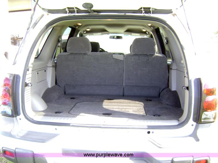 image for item 1610 2003 Chevrolet Trailblazer