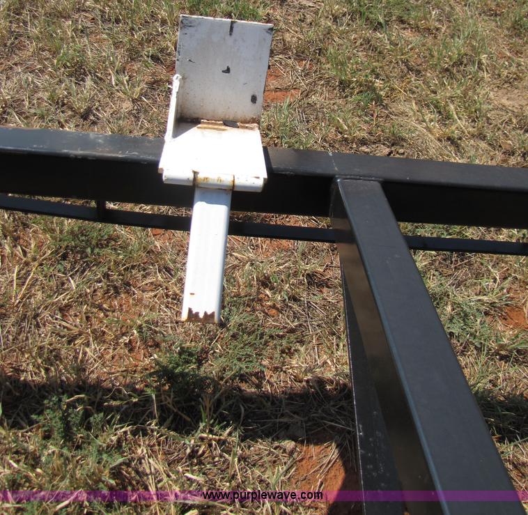 image for item 3066 2010 Wemhoff H-36 36' header trailer