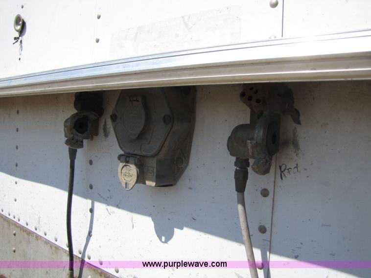 image for item 3068 1978 American 24' grain trailer