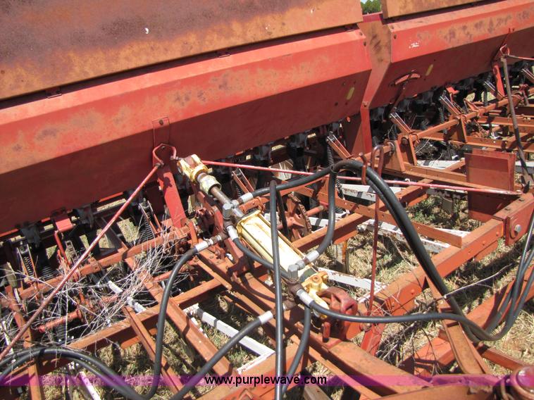 image for item 3069 International 150 24' drill