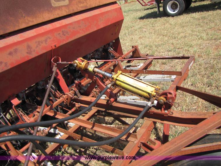 image for item 3069 International 150 24' drill