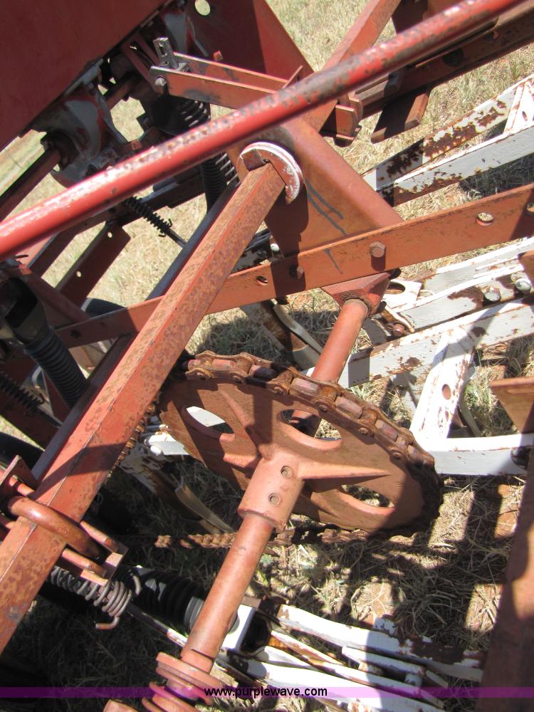 image for item 3069 International 150 24' drill