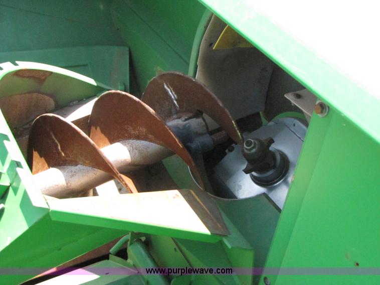 image for item 3071 2000 John Deere 9750STS RWA combine