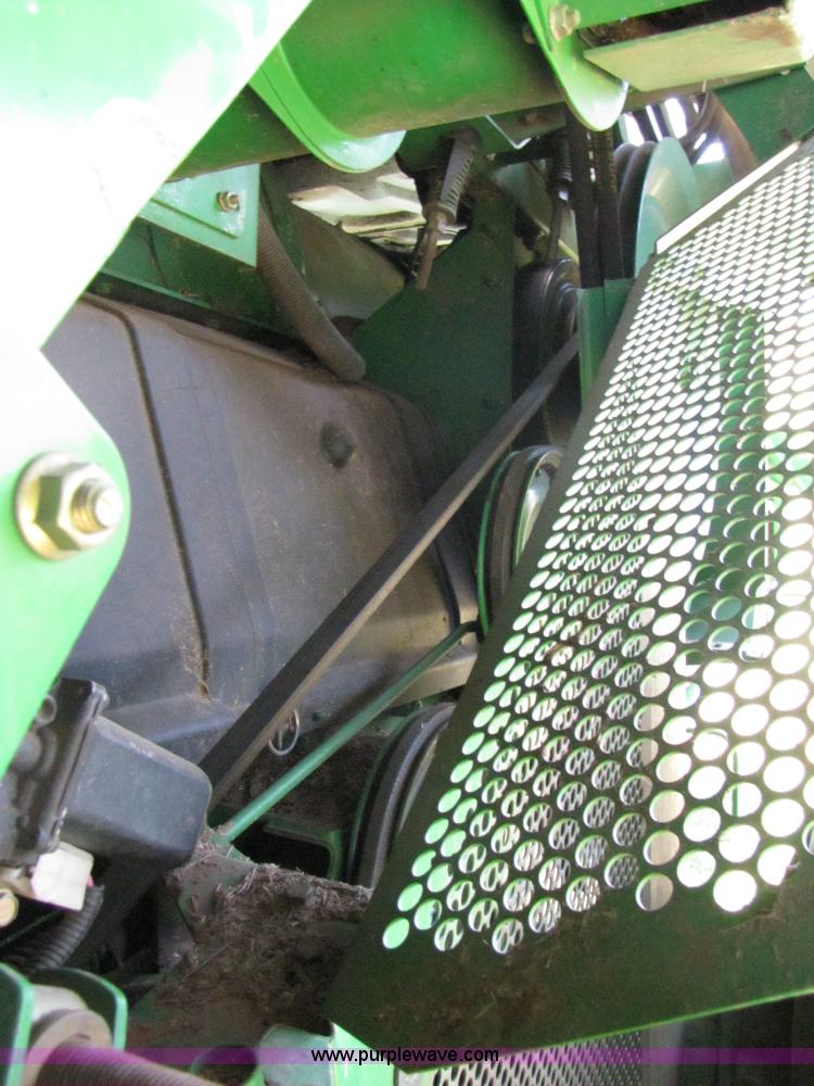 image for item 3071 2000 John Deere 9750STS RWA combine