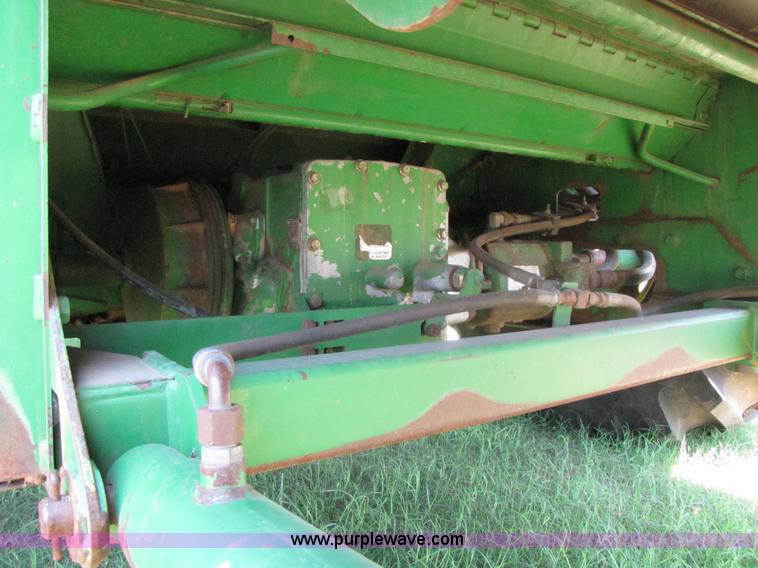 image for item 3071 2000 John Deere 9750STS RWA combine