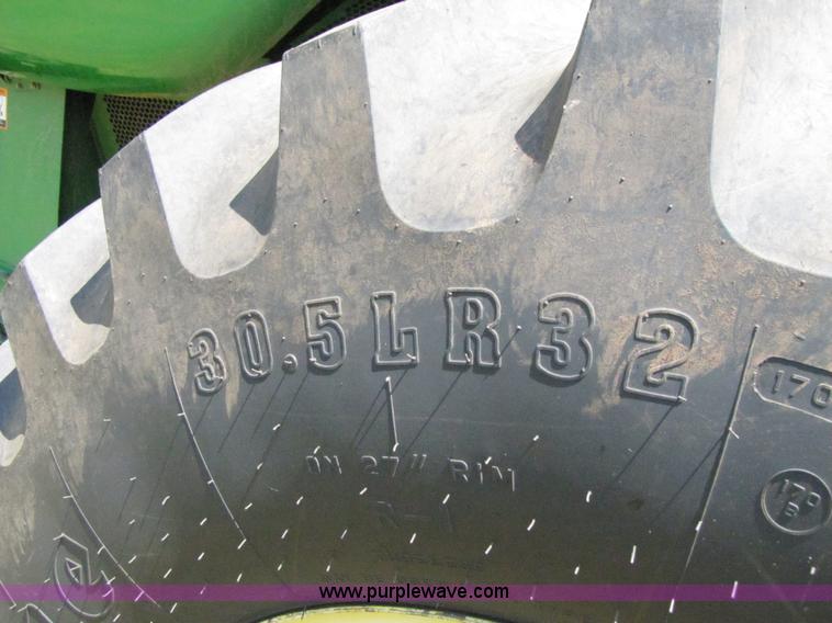 image for item 3071 2000 John Deere 9750STS RWA combine