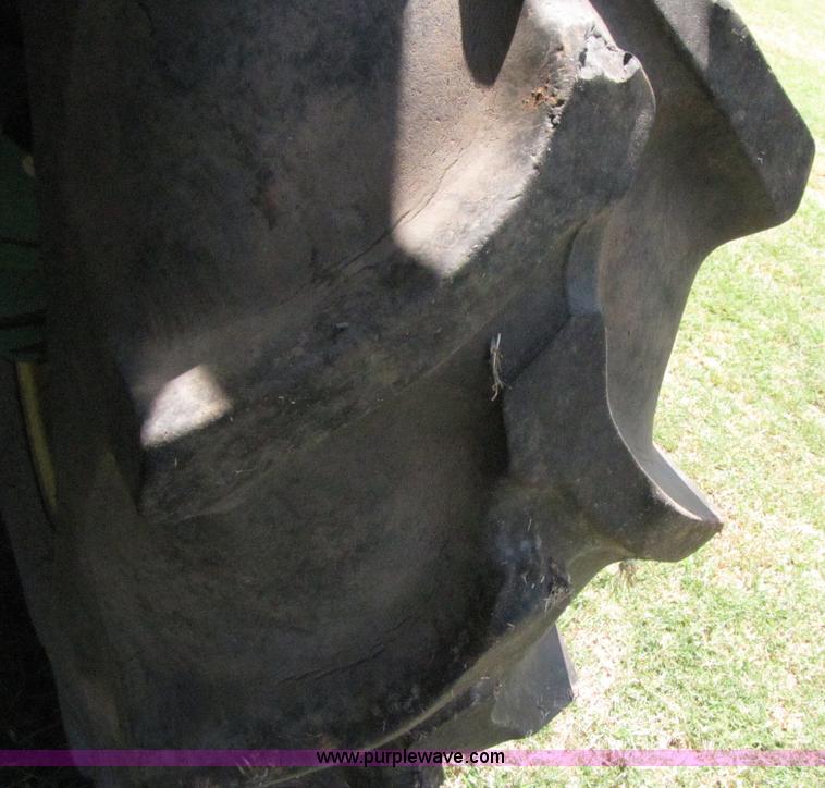 image for item 3071 2000 John Deere 9750STS RWA combine