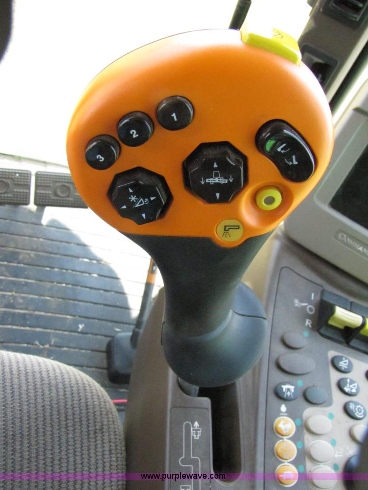 image for item 3072 2008 John Deere 9770STS combine