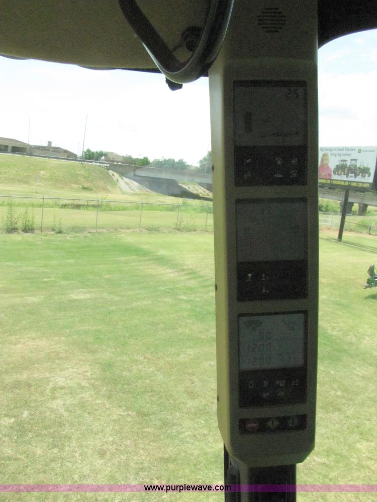 image for item 3072 2008 John Deere 9770STS combine