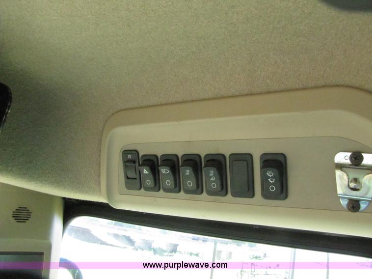 image for item 3072 2008 John Deere 9770STS combine