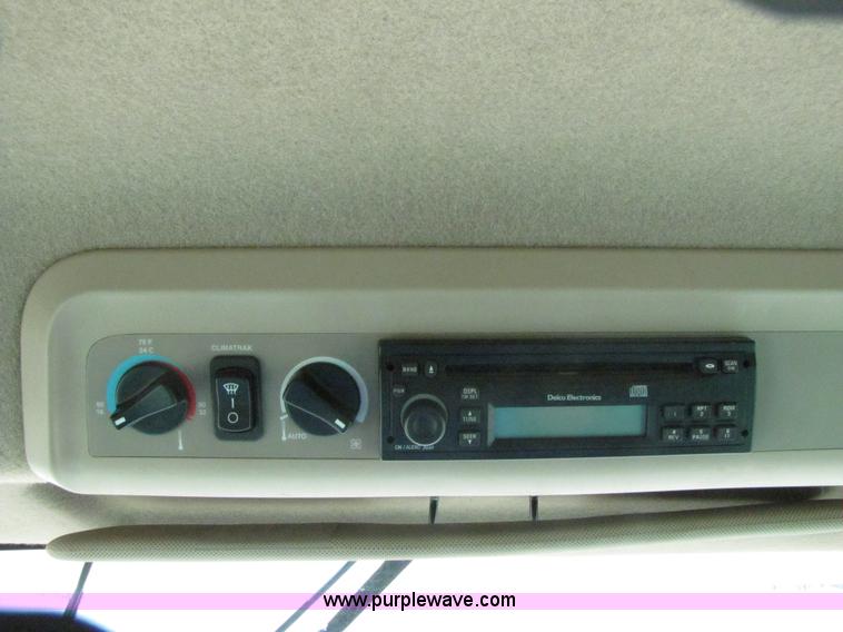 image for item 3072 2008 John Deere 9770STS combine