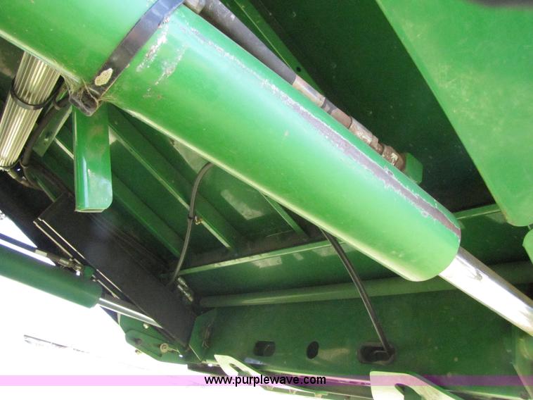 image for item 3072 2008 John Deere 9770STS combine