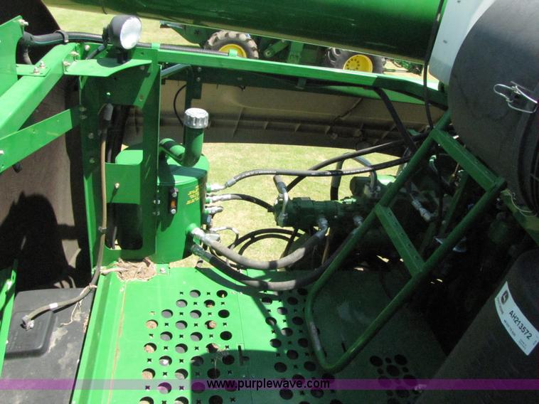 image for item 3072 2008 John Deere 9770STS combine