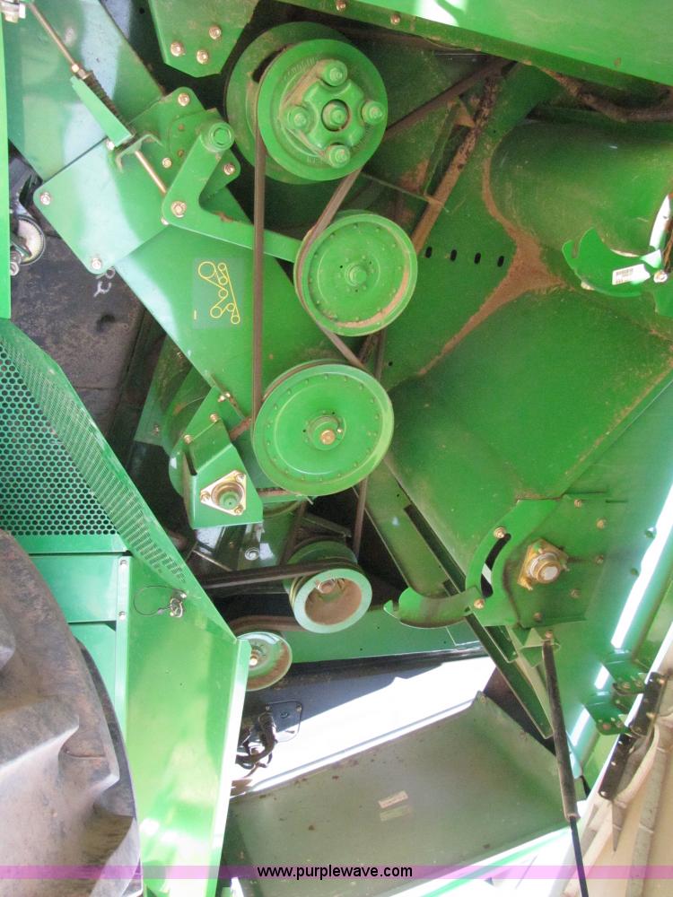 image for item 3072 2008 John Deere 9770STS combine