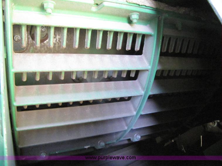 image for item 3072 2008 John Deere 9770STS combine