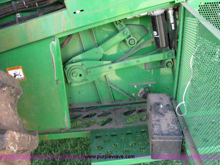 image for item 3072 2008 John Deere 9770STS combine
