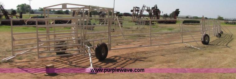 image for item 3073 Wilson portable corral system