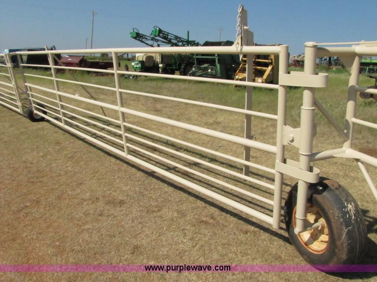 image for item 3073 Wilson portable corral system