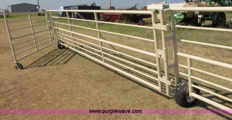 image for item 3073 Wilson portable corral system
