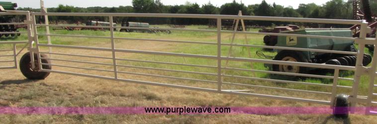 image for item 3073 Wilson portable corral system