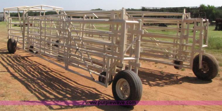 image for item 3073 Wilson portable corral system