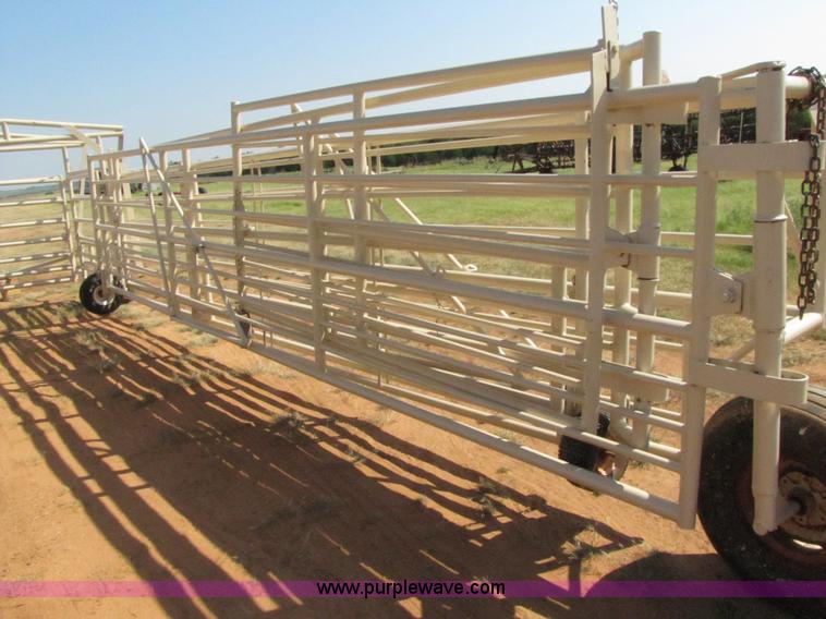image for item 3073 Wilson portable corral system