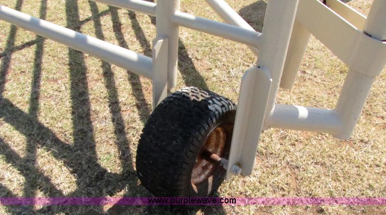 image for item 3073 Wilson portable corral system