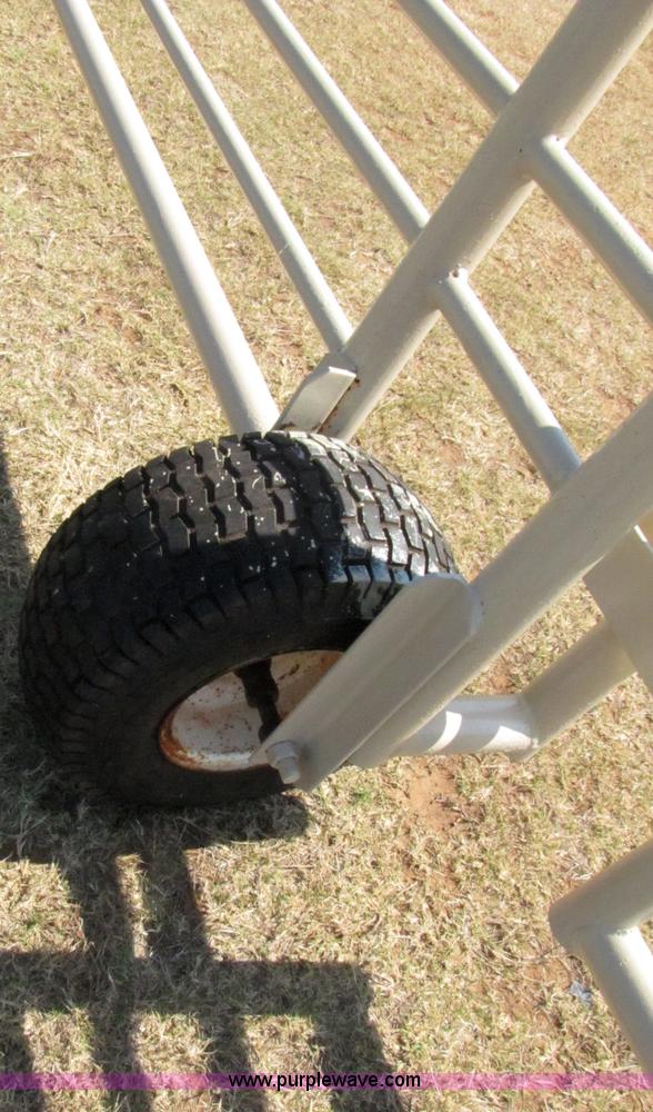 image for item 3073 Wilson portable corral system