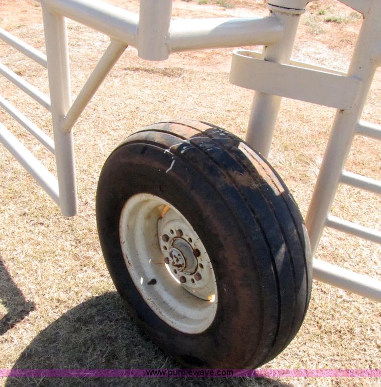 image for item 3073 Wilson portable corral system