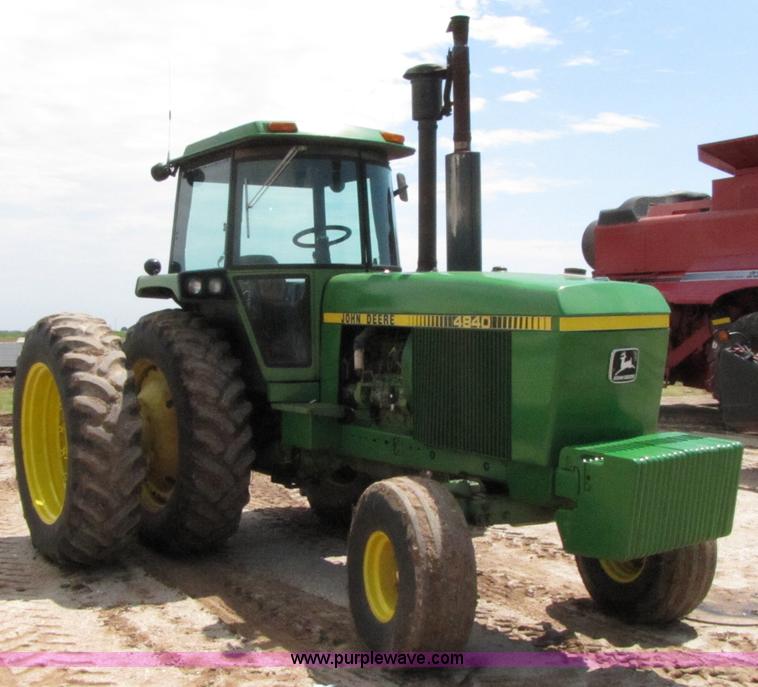 image for item 3075 1980 John Deere 4840 tractor