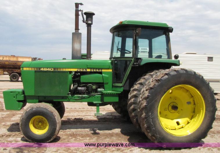 image for item 3075 1980 John Deere 4840 tractor