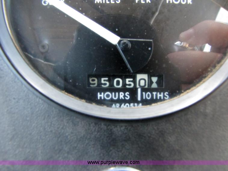 image for item 3075 1980 John Deere 4840 tractor