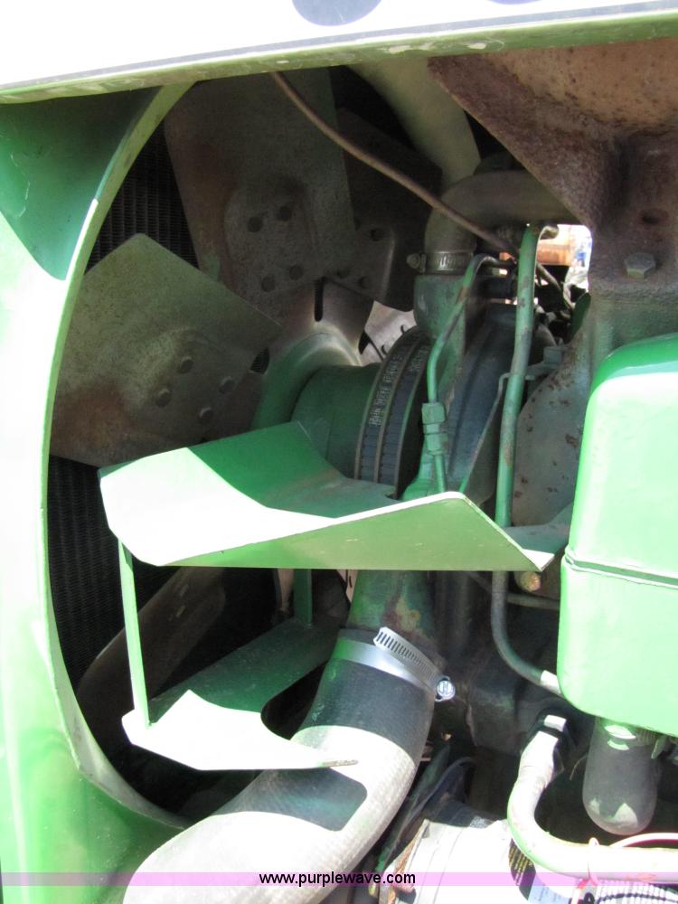 image for item 3075 1980 John Deere 4840 tractor