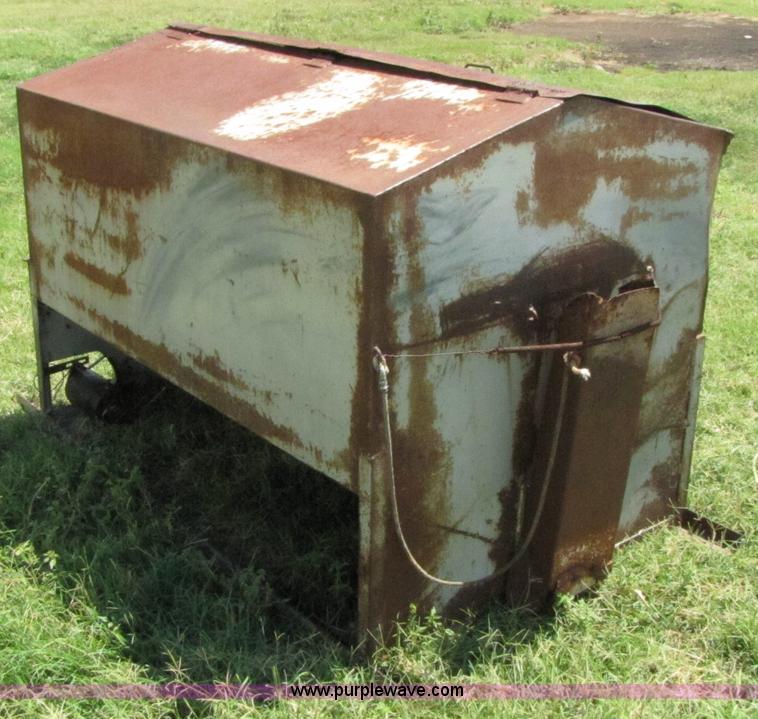 image for item 3079 Bar-Six cake feeder