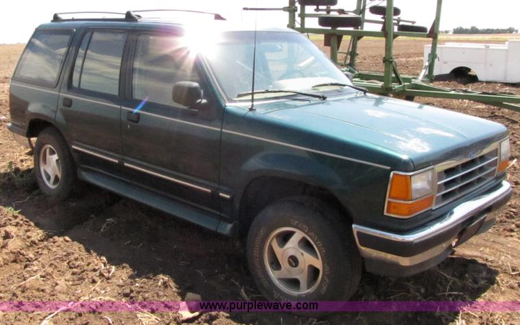 image for item 3080 1994 Ford Explorer