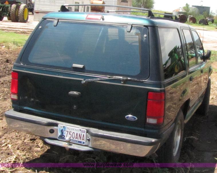 image for item 3080 1994 Ford Explorer