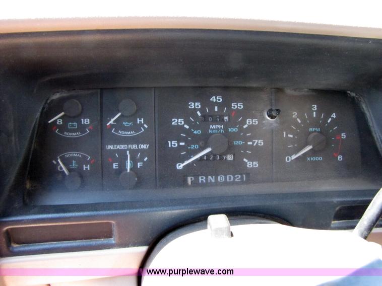 image for item 3080 1994 Ford Explorer