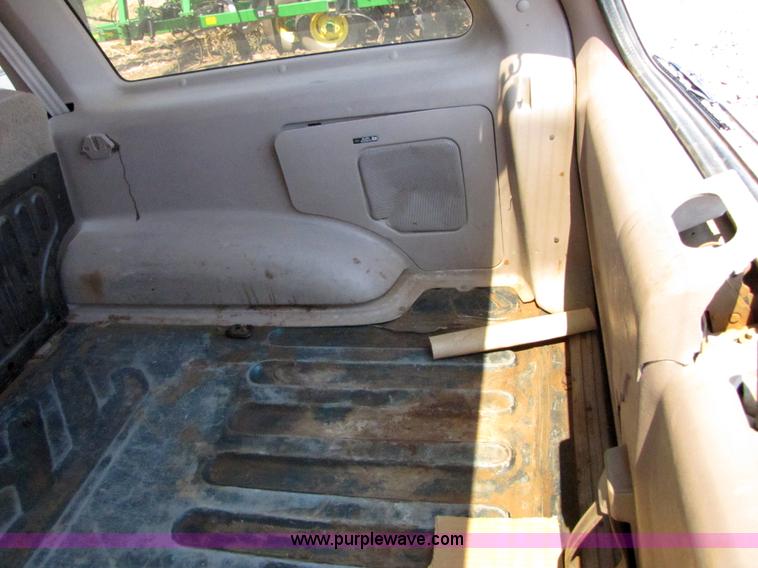 image for item 3080 1994 Ford Explorer