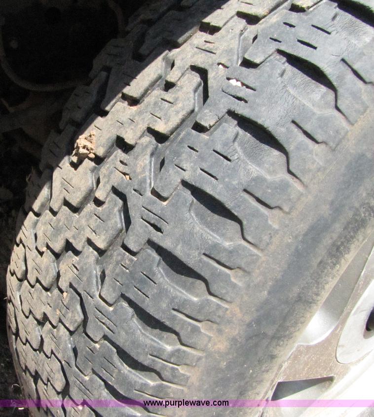 image for item 3080 1994 Ford Explorer