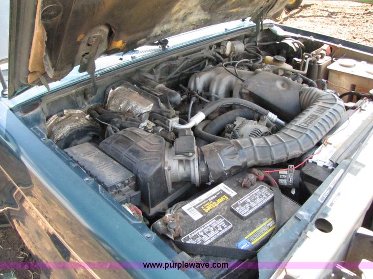 image for item 3080 1994 Ford Explorer