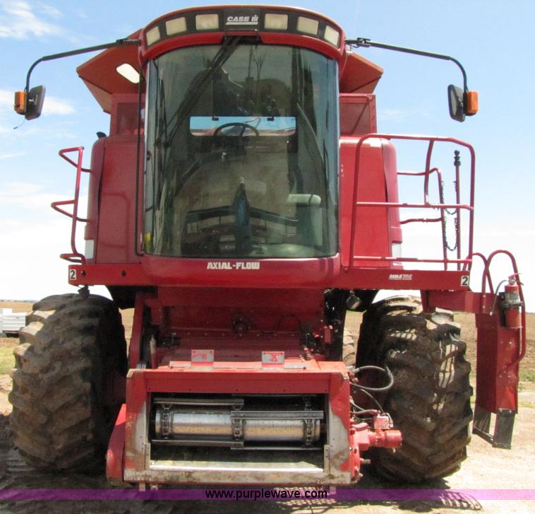 image for item 3083 2002 Case IH 2388 RWA combine