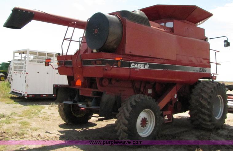 image for item 3083 2002 Case IH 2388 RWA combine